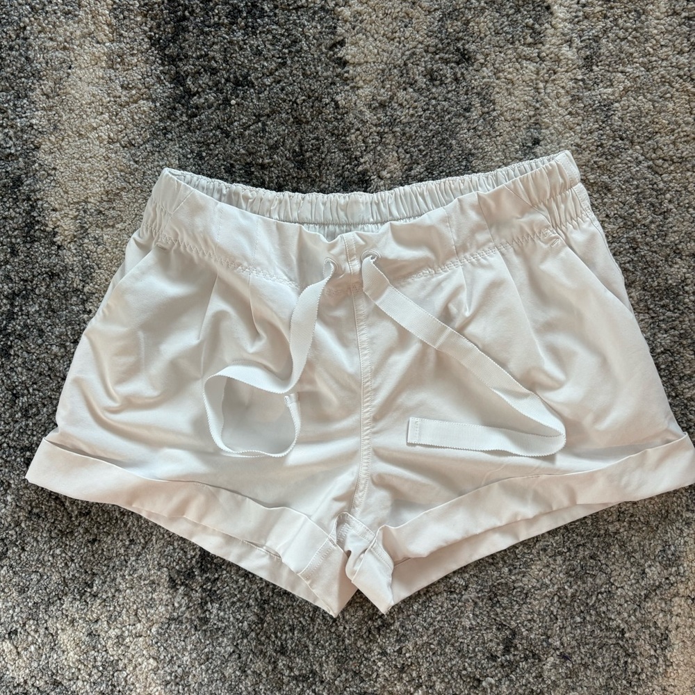 On the Fly’ Discontinued White Lululemon Shorts